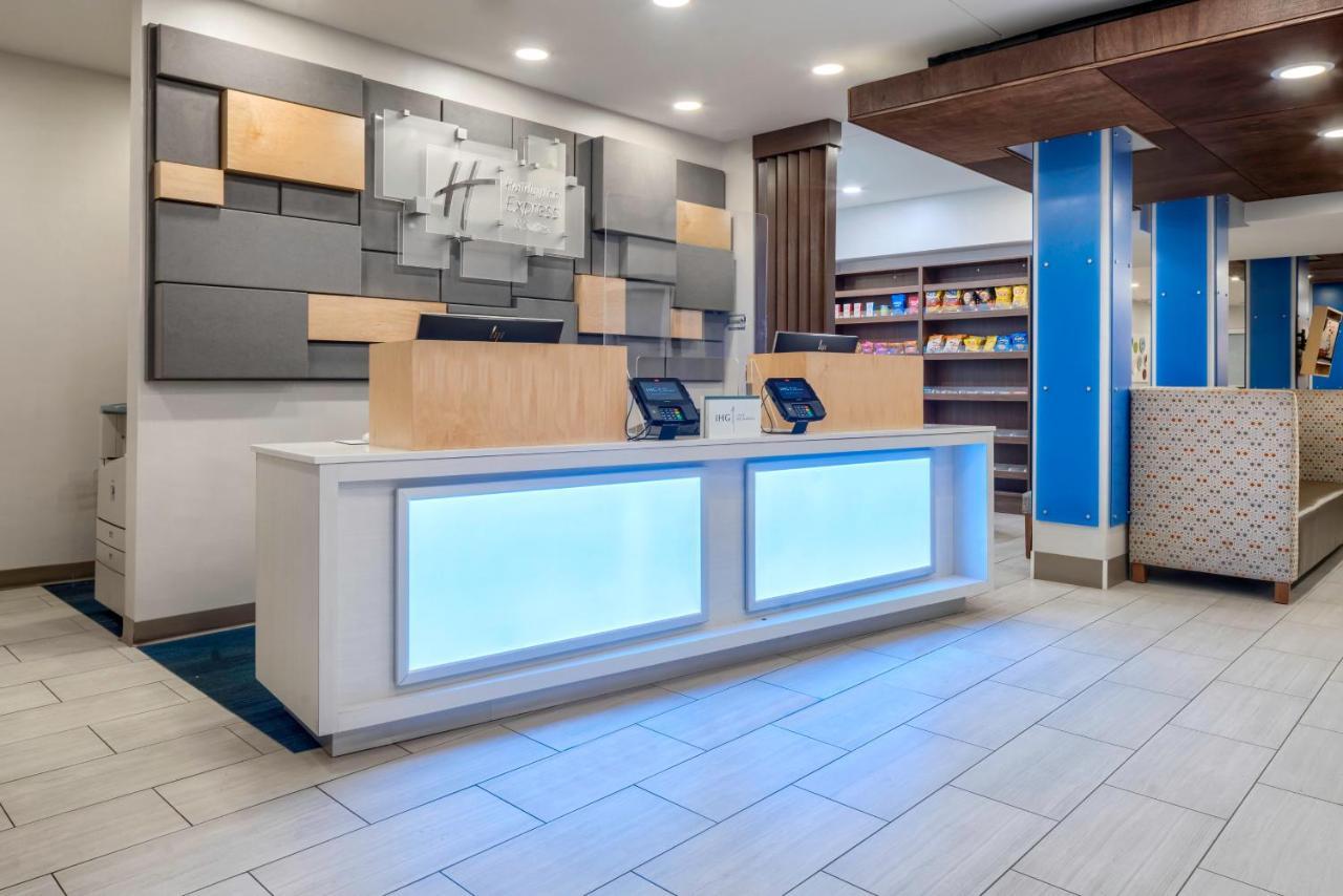 Holiday Inn Express & Suites Macon - I-475 By Ihg Exterior photo
